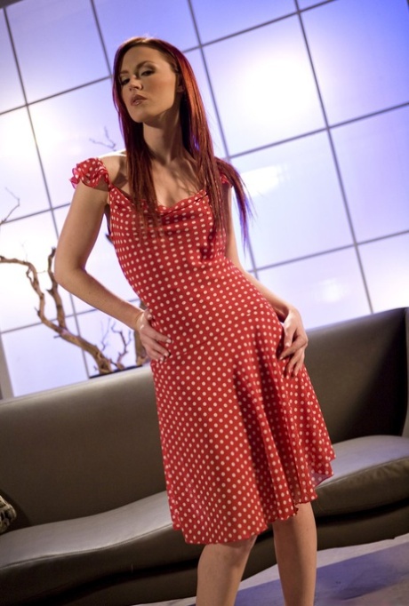 tall redhead pornos galleries