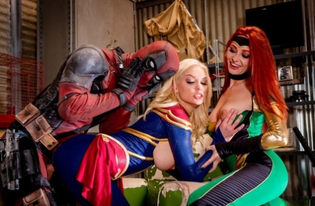 cosplay de star du porno belle haute qualité image