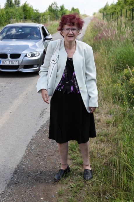 old hairy granny free porn pictures