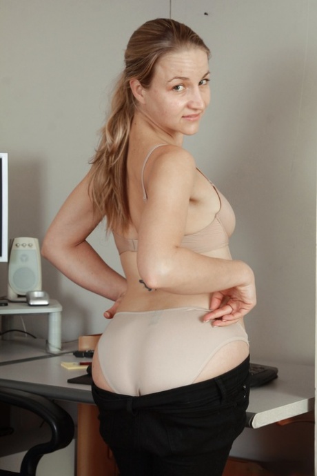 Rachael F perfect star photos