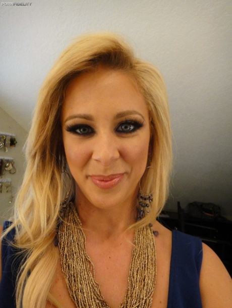 twarz milf nagi erotyk galerie