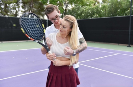 tennis free nude galleries