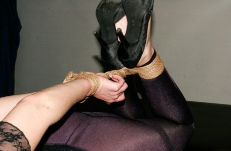 stopy BDSM nago idealnie galerie