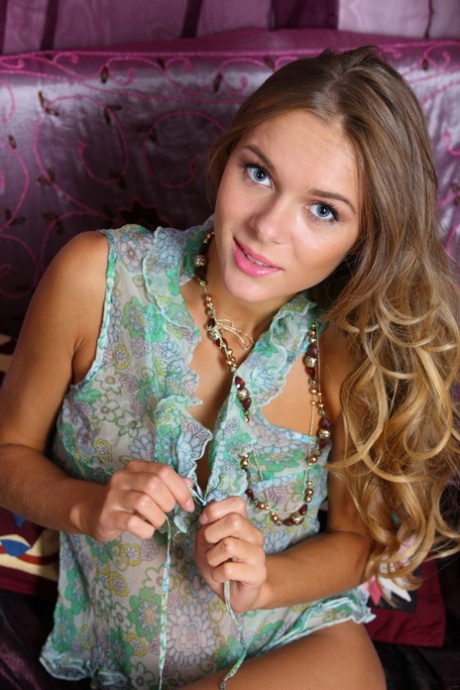 brunette blue eyes nice pictures