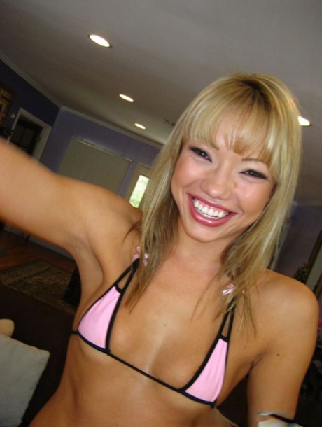 teen bikini beautiful photo