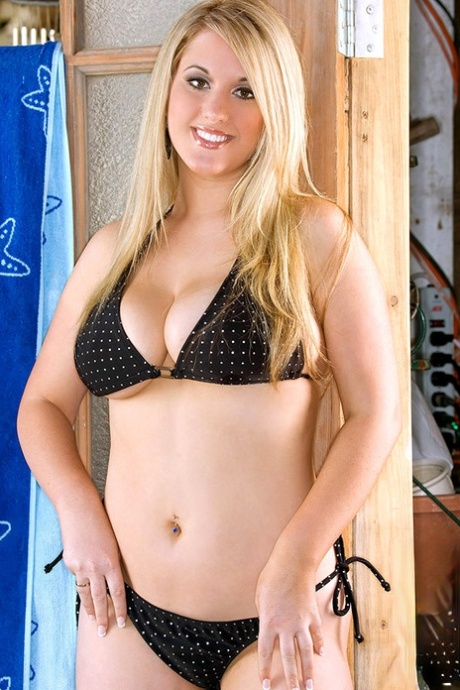 Ashley Jones sex actress photo
