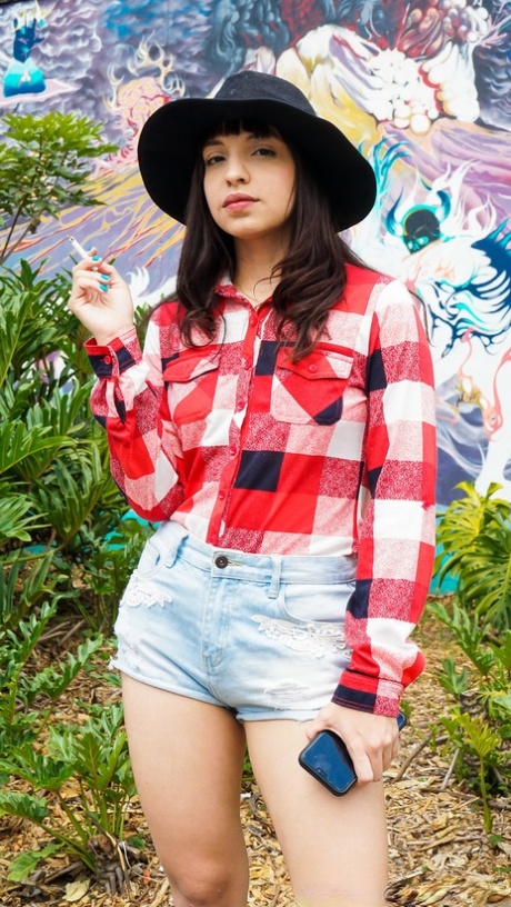 Lahia Crox star pictures