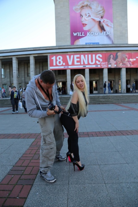 Celina Davis erotic star pic