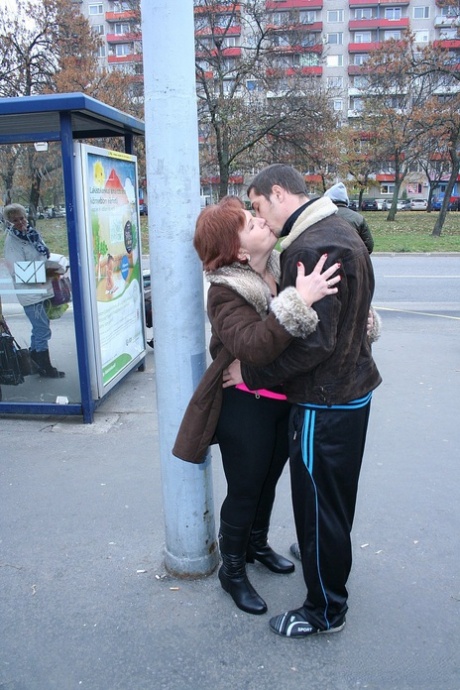 babcia z krótkimi włosami piękna pornografia galeria