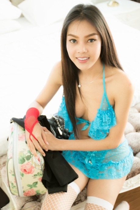 süßer Ladyboy sexy kunst galerie