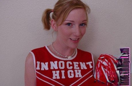 Alexa Lynn naked actress img