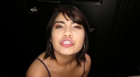 latina cum in mouth free porn galleries