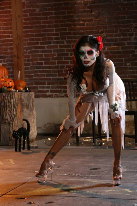 Alexis Amore naked star img