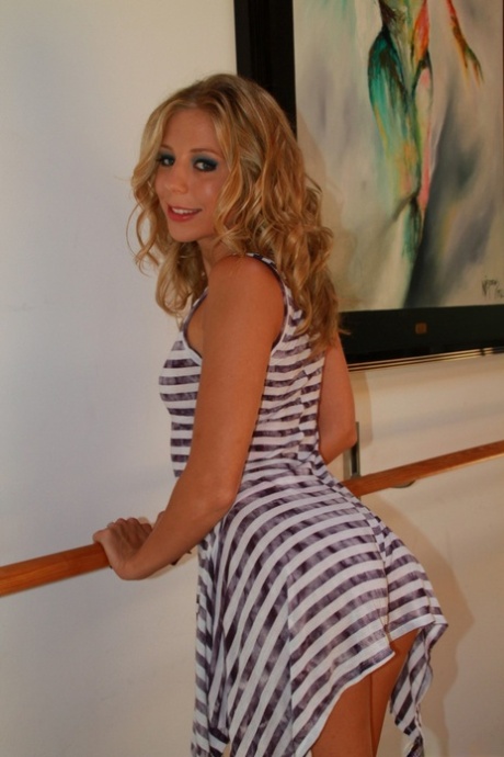 jupe blonde porno chaud collection