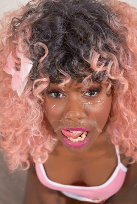 Daizy Cooper high quality model pic