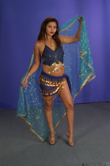 Veronica Vanoza star art pic