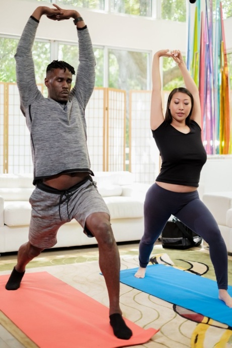 asian fitness nudes gallery