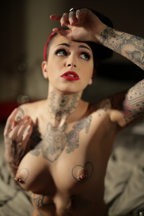 ragazza copertina sexy archivio