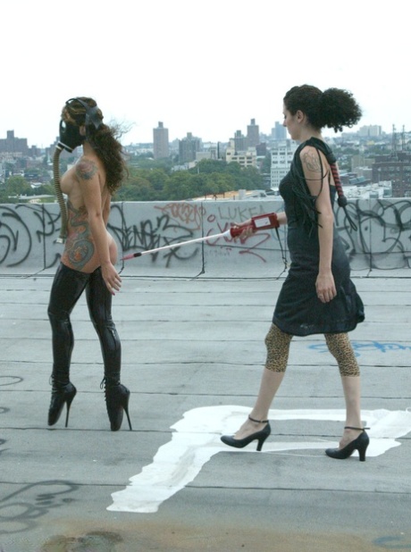 public bdsm hot porn photos
