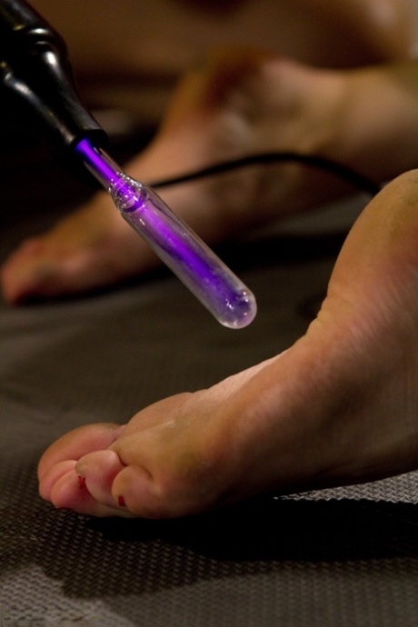 bdsm feet perfect pic