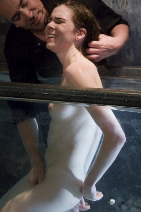 Isobel Wren exclusive actress image