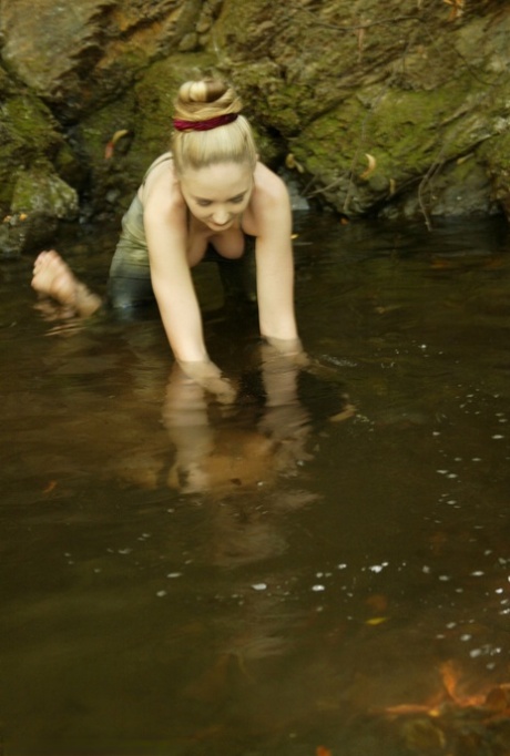 underwater nudes pictures