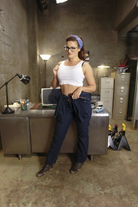 女装者 セクシーヌード 写真