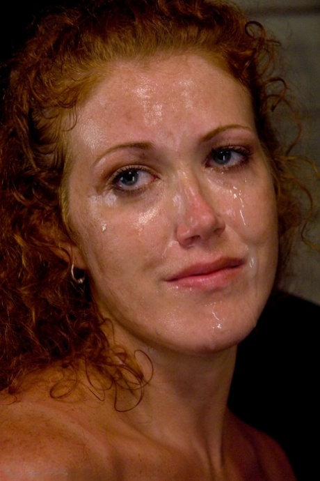 soin du visage de milf parfait chaud image