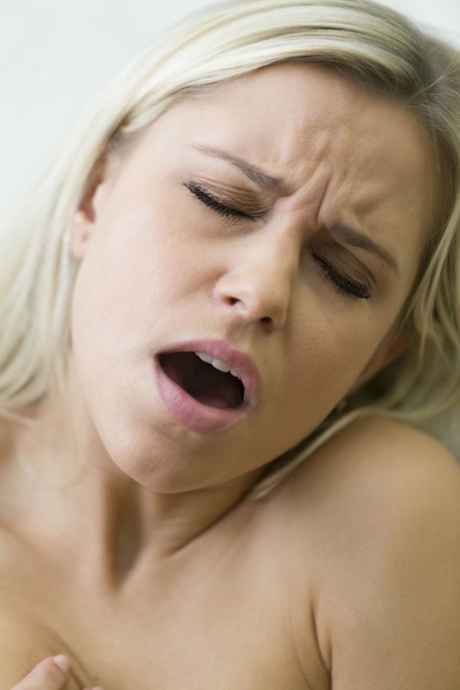 skinny teen solo adult galleries
