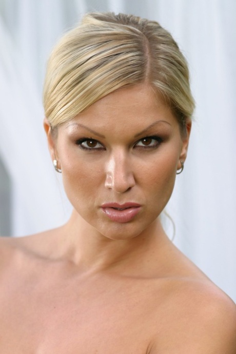 visage de milf chaud gratuit galeries