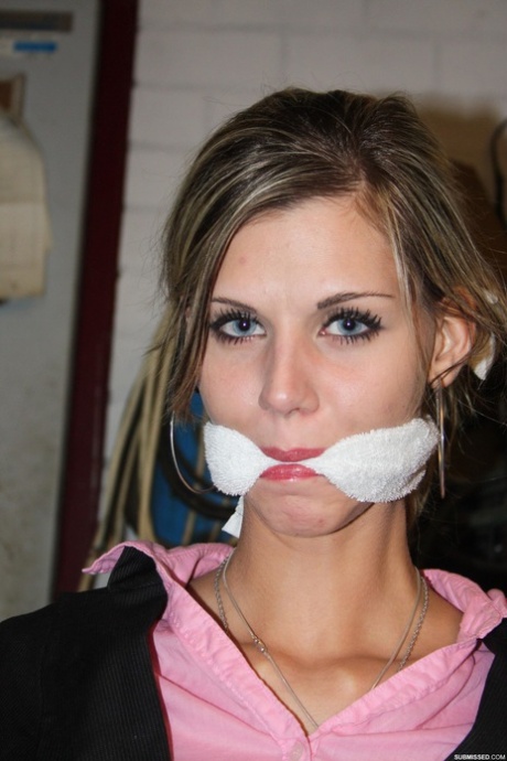 BDSM maigre xxx adulte galeries
