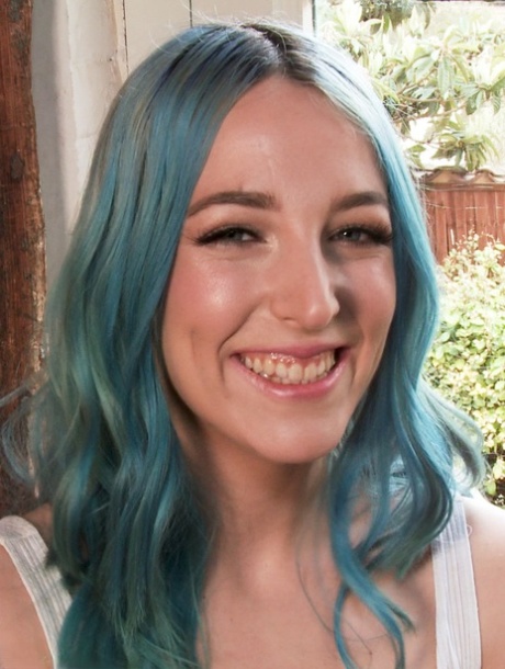 Liz Rainbow nude star gallery