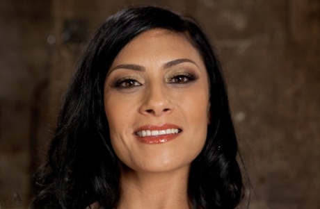 visage de milf pornographique de haute qualité image