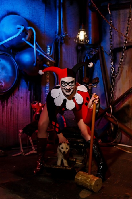 Harley Quinn pornstar naked archive