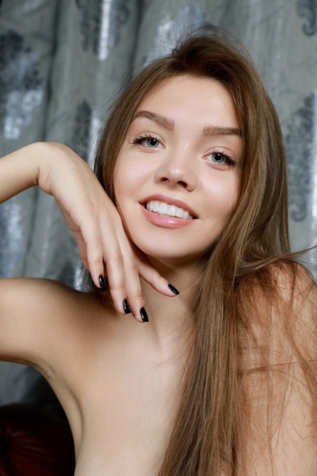 tall brunette exclusive gallery