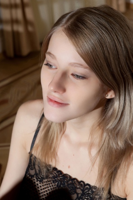 Mila Ieye star hot photos