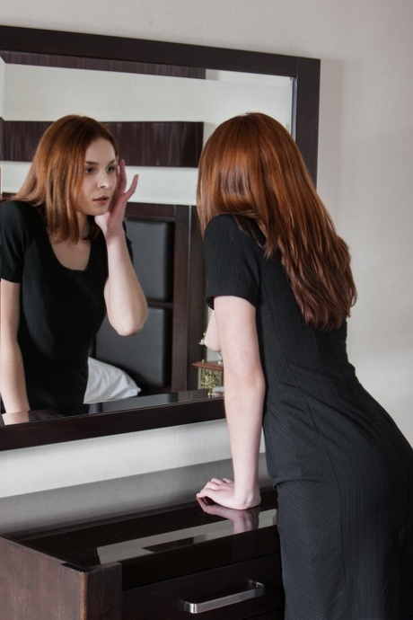 Vika Nymph hot actress pic