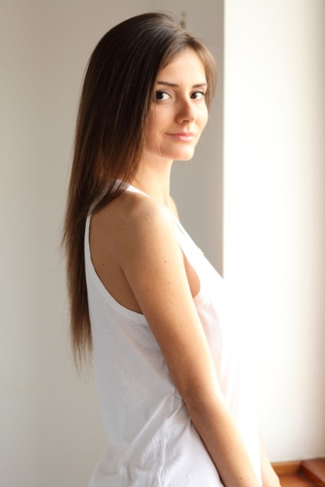 slim beautiful xxx galleries