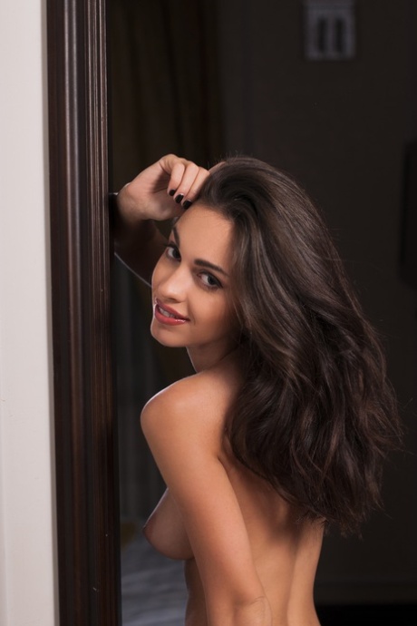 zierliche Latina exklusive hübsche fotos
