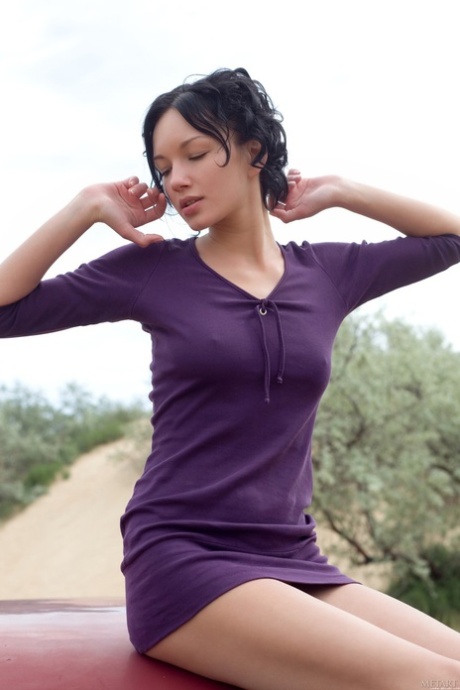 úzké šaty sexy umění galerie