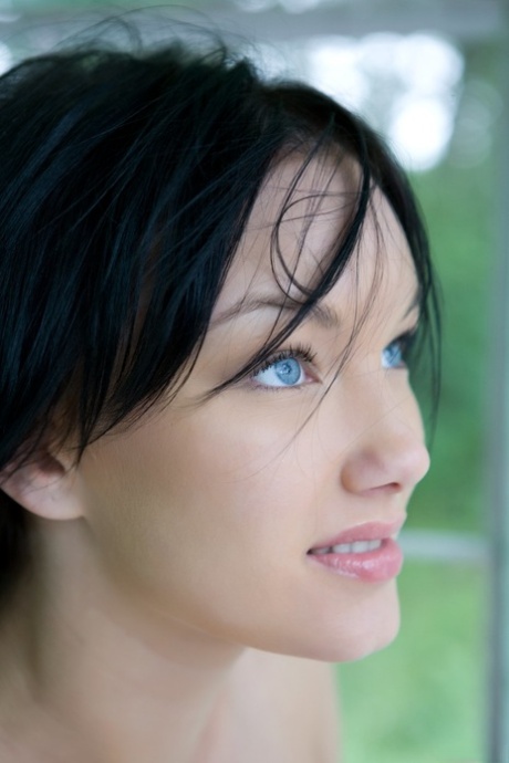 brunette blue eyes art nude image