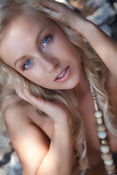 blonde blue eyes free xxx pics
