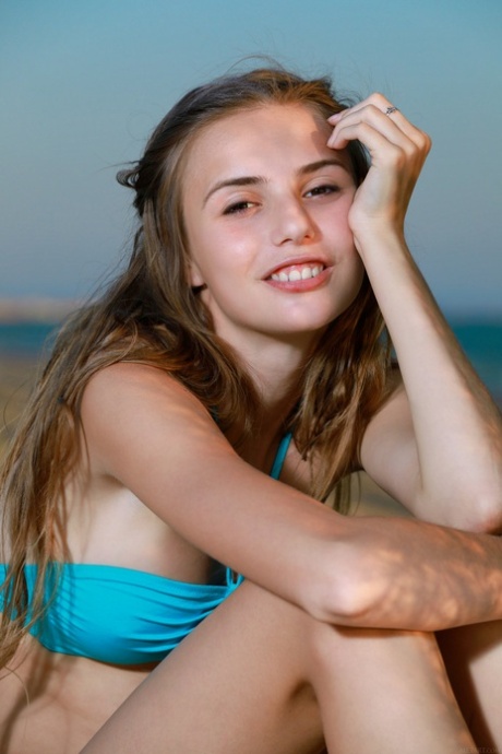 tynd teenager bikini kunst af høj kvalitet galleri
