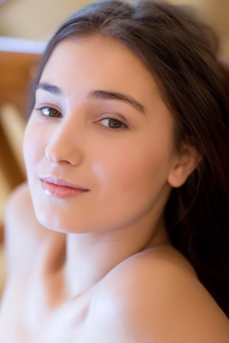 joli visage nu en haute qualité images