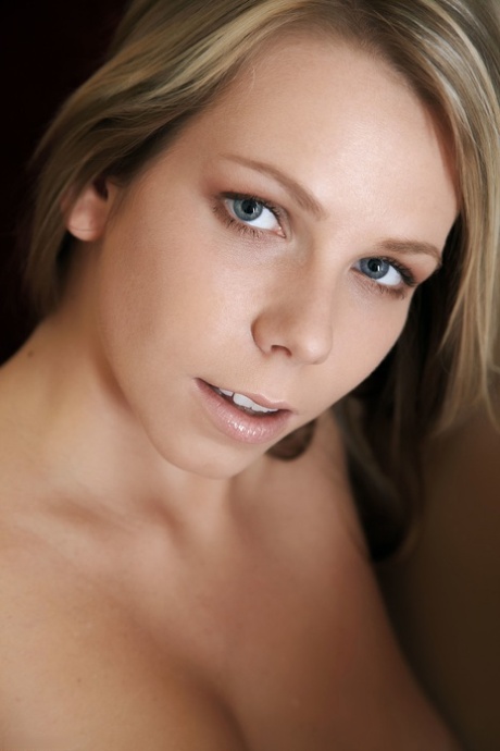 teen first time beautiful porn img