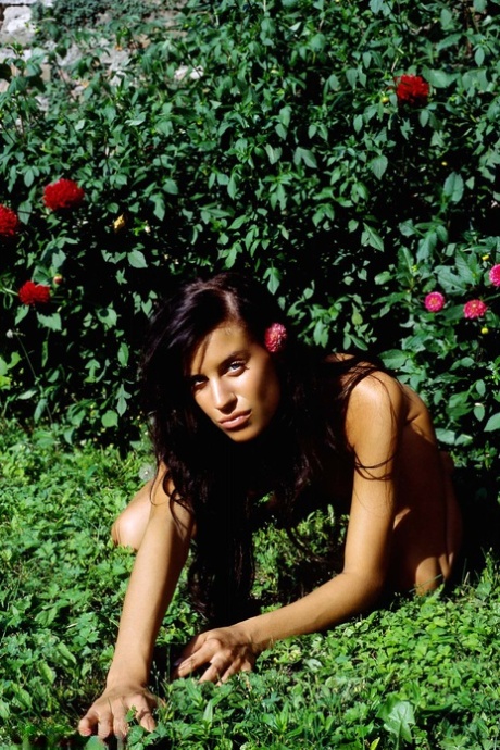 tall skinny brunette pornos pic