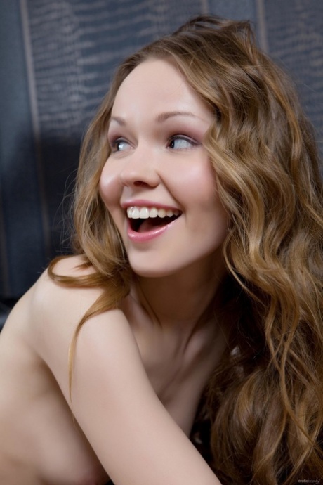 Virginia Sun free pornstar photo