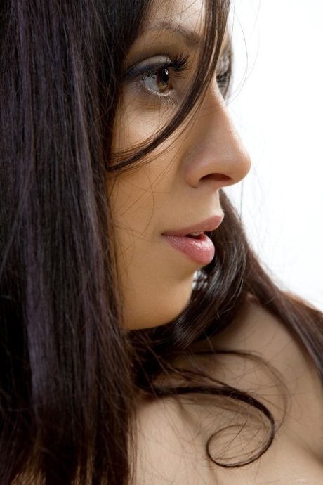 red lips free sex pics