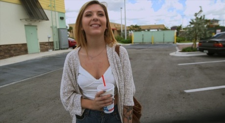 Kelly Greene hd pornstar photos