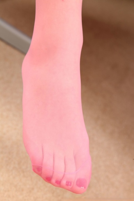 office feet sexy img